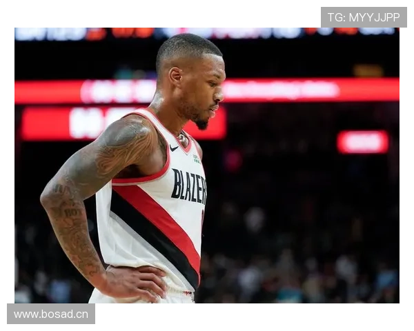 利拉德凌晨还是点外卖？这生活简直跟打球时候判若两人啊！