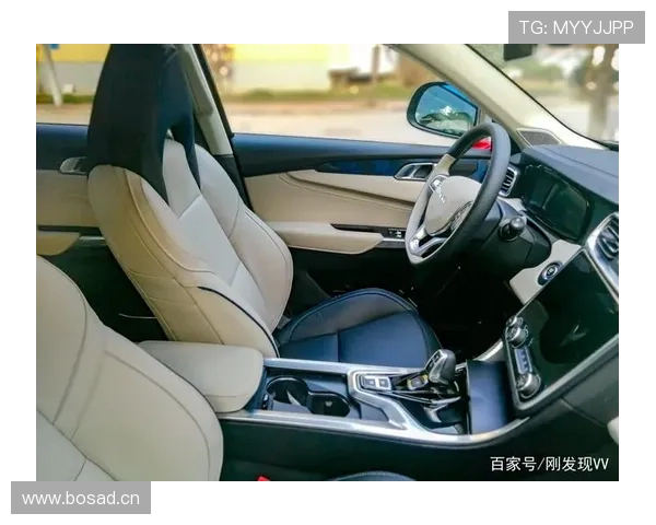 董志豪钱包厚成什么样，光看他家车就羡慕得快哭了